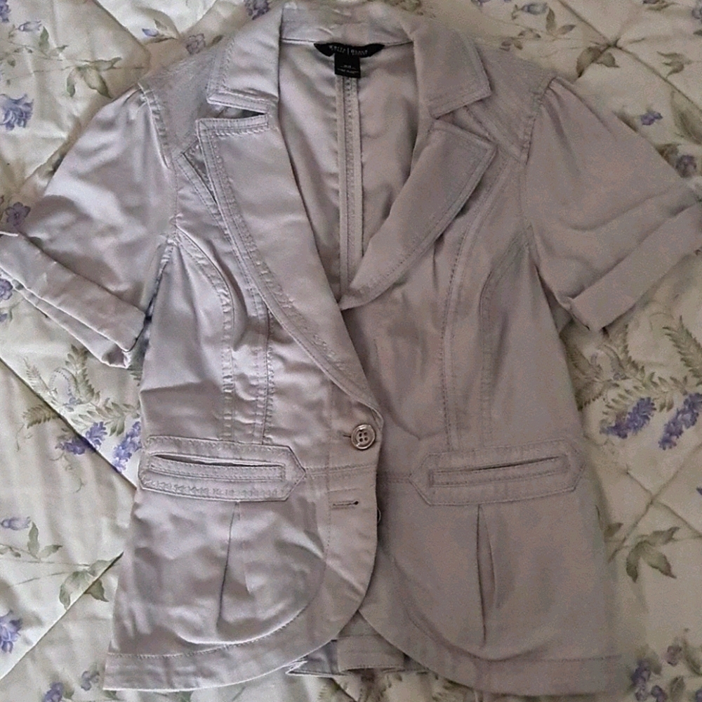 Short-sleeve button blazer jacket